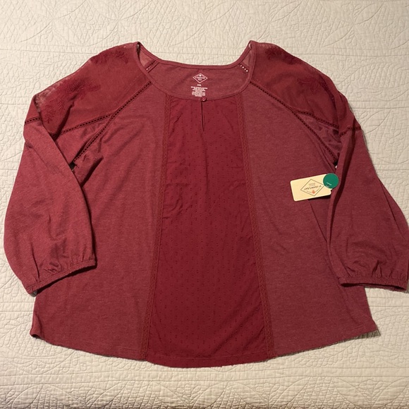 NWT - John’s Bay Women’s Top -  XXL in burgundy - Picture 2 of 11